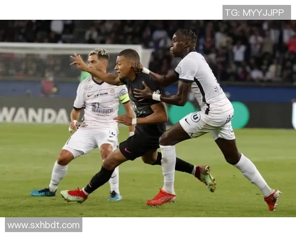 巴黎圣日耳曼女足主场迎战蒙彼利埃女足全力争胜的精彩对决